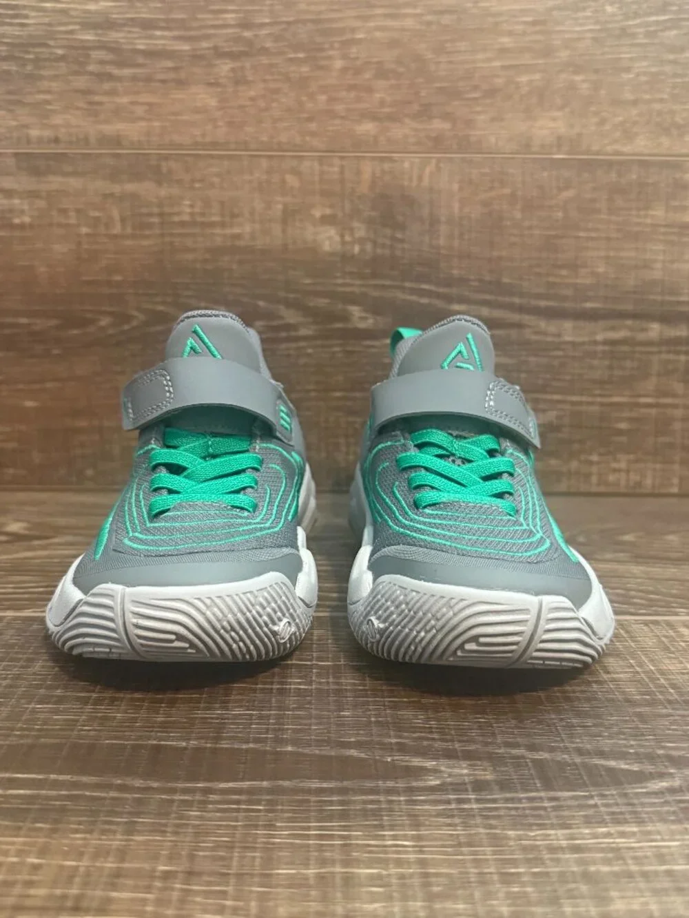 Nike Giannis Immortality 4 Shoes – Size 9C